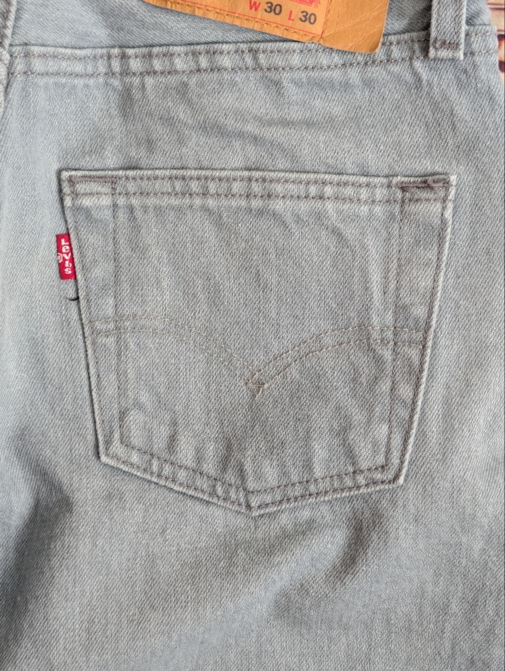 Levi Strauss & Co 501 Straight Fit Gray Loose Denim Jeans Pants Men's 30 x 30 - Picture 7 of 8